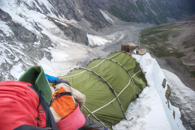СТО И ОДНА ВЕРЕВКА. Горный поход 6 к. с. по Терскею 6-31 августа 2013 г. (Горный туризм, турклуб нгу, терскей, каракол, киргизия, новосибирск, горный туризм)