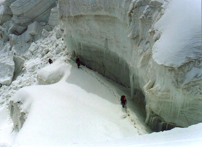 Фильм "Второй кашгарский поход" восстановлен в сети. (Альпинизм, рыкалов, кашгарские горы, китайский памир, аклангам, лебедев, турклуб маи)