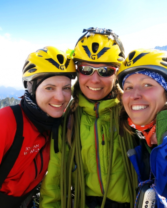 Rock Women on Top - Гранд Капуцин (Альпинизм, svetlana smaykina, маршрут бонатти, bonatti route, elixier d’astaroth, комбинация, positive climbing, olga gorodetskaya, natalya prilepskaya, светлана смайкина, ольга городецкая, valle d'aosta, наталья прилепская, grand capucin, валле д'аоста, alps, женский альпинизм, альпы)