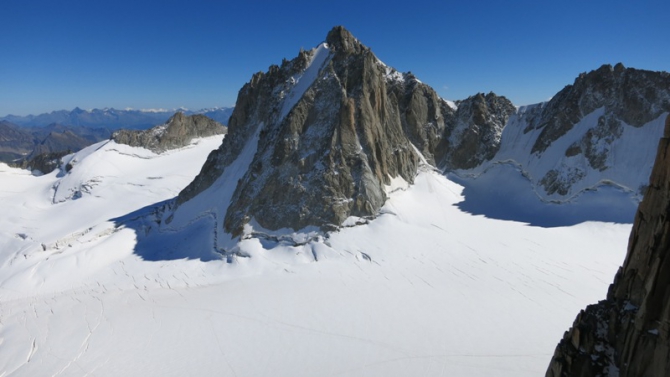 Rock Women on Top - Гранд Капуцин (Альпинизм, svetlana smaykina, маршрут бонатти, bonatti route, elixier d’astaroth, комбинация, positive climbing, olga gorodetskaya, natalya prilepskaya, светлана смайкина, ольга городецкая, valle d'aosta, наталья прилепская, grand capucin, валле д'аоста, alps, женский альпинизм, альпы)