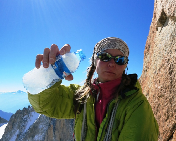 Rock Women on Top - Гранд Капуцин (Альпинизм, svetlana smaykina, маршрут бонатти, bonatti route, elixier d’astaroth, комбинация, positive climbing, olga gorodetskaya, natalya prilepskaya, светлана смайкина, ольга городецкая, valle d'aosta, наталья прилепская, grand capucin, валле д'аоста, alps, женский альпинизм, альпы)