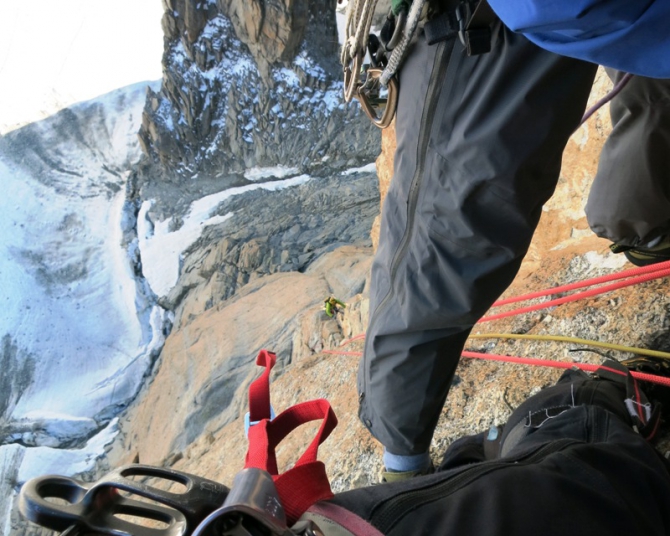 Rock Women on Top - Гранд Капуцин (Альпинизм, svetlana smaykina, маршрут бонатти, bonatti route, elixier d’astaroth, комбинация, positive climbing, olga gorodetskaya, natalya prilepskaya, светлана смайкина, ольга городецкая, valle d'aosta, наталья прилепская, grand capucin, валле д'аоста, alps, женский альпинизм, альпы)