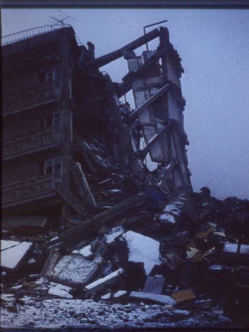 Армения, г. Ленинакан (теперь Гюмри) декабрь 1988 года (Альпинизм, спитак, землетрясение в армении)