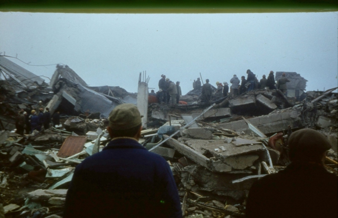 Армения, г. Ленинакан (теперь Гюмри) декабрь 1988 года (Альпинизм, спитак, землетрясение в армении)