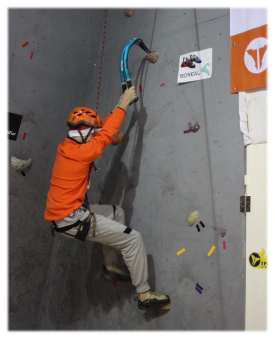 Теперь в Королёве можно лазить Drytooling! И как мы Новый год отмечали! (Скалолазание, скалолазание, соревнования, ледолазание)