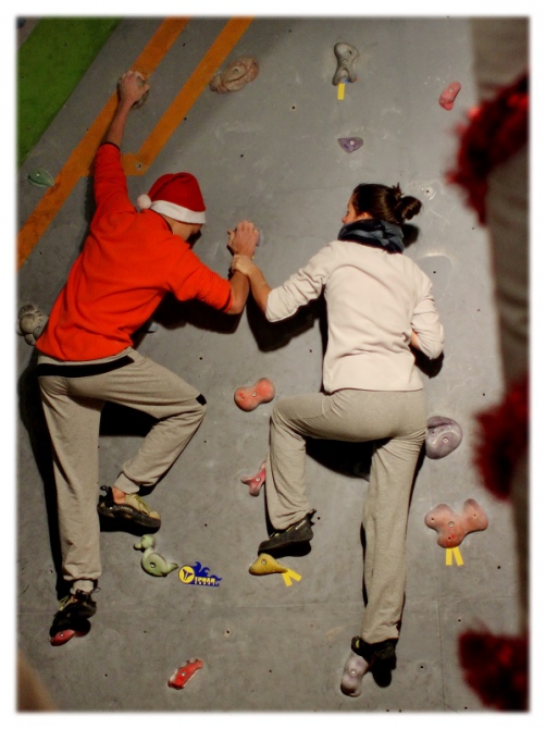 Теперь в Королёве можно лазить Drytooling! И как мы Новый год отмечали! (Скалолазание, скалолазание, соревнования, ледолазание)