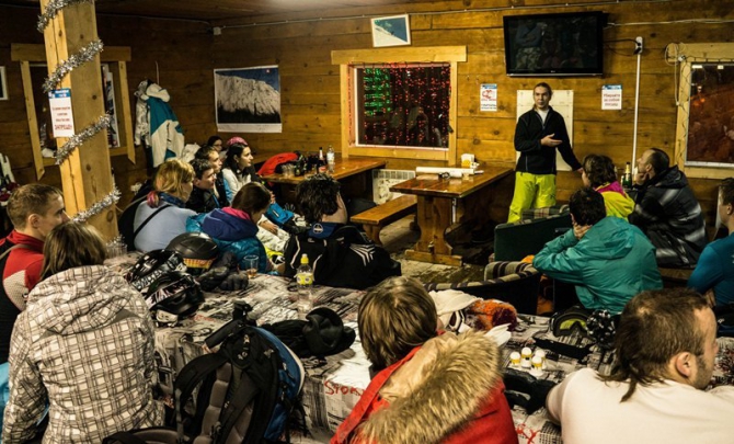 В Кировске на горе Айкуайвенчорр лавина унесла жизнь девушки (Бэккантри/Фрирайд, лавина хибины)