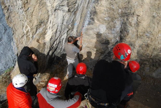 Рождественские каникулы в Горной школе. Итоги. (Альпинизм, альпинизм, скалолазание, ледолазание, драйтулинг, горная школа "категория трудности" им.ставницера, ситник михаил)