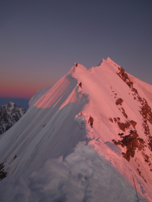 Оконченный траверс (Альпинизм, кузенков, кондрашкин, коваль, питер, тотмянин, безенгийская стена, безенги, зима)