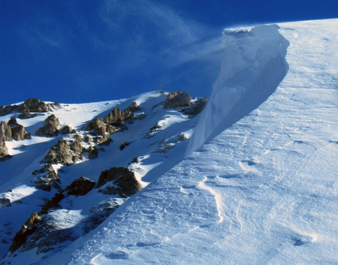 Захотелось поделиться настроением, или на Западном гребне - без перемен. (Альпинизм, ас "йулбарс", чимган зимой)