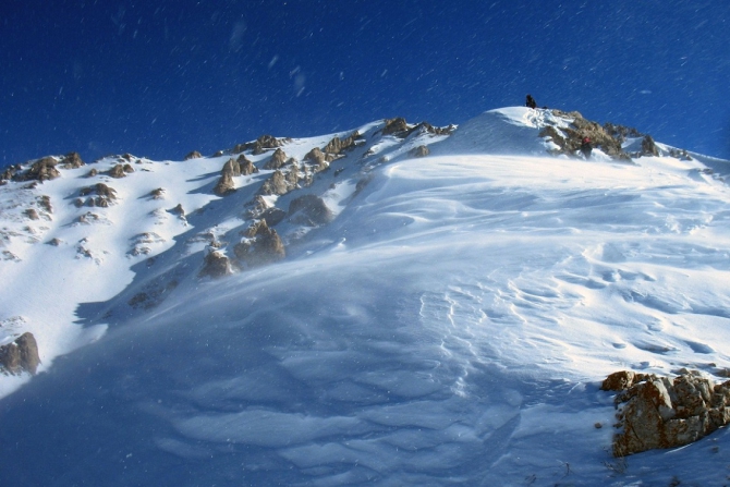 Захотелось поделиться настроением, или на Западном гребне - без перемен. (Альпинизм, ас "йулбарс", чимган зимой)