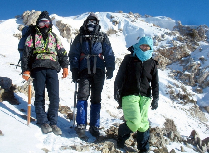 Захотелось поделиться настроением, или на Западном гребне - без перемен. (Альпинизм, ас "йулбарс", чимган зимой)