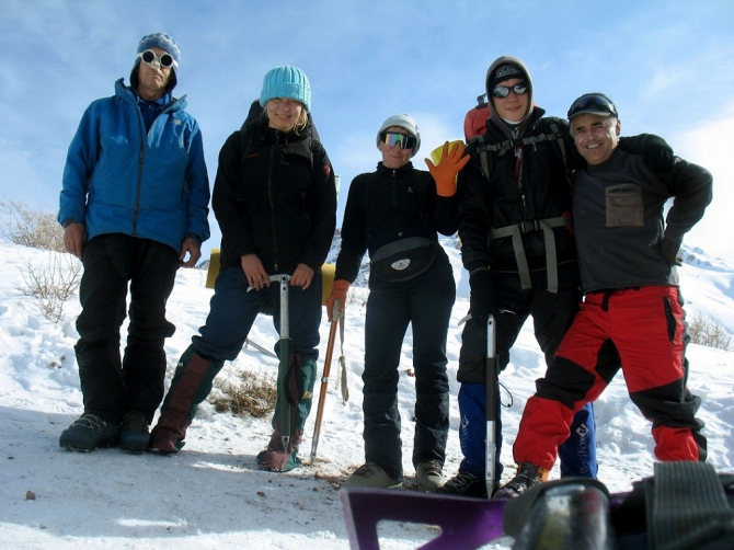 Захотелось поделиться настроением, или на Западном гребне - без перемен. (Альпинизм, ас "йулбарс", чимган зимой)