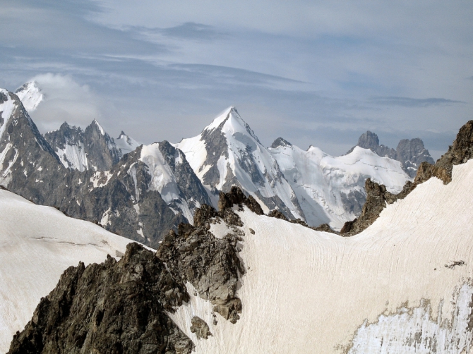 Ущелья Адырсу и Адылсу.Фото маршрутов в дополнение к описаниям (Альпинизм, уллу-тау, альпинистские маршруты)