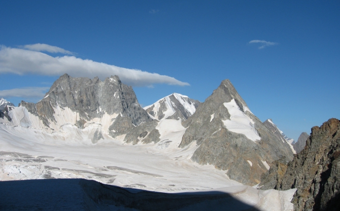 Ущелья Адырсу и Адылсу.Фото маршрутов в дополнение к описаниям (Альпинизм, уллу-тау, альпинистские маршруты)