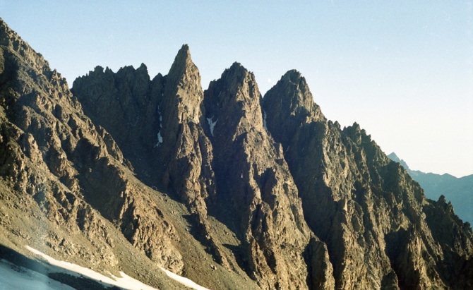 Ущелья Адырсу и Адылсу.Фото маршрутов в дополнение к описаниям (Альпинизм, уллу-тау, альпинистские маршруты)