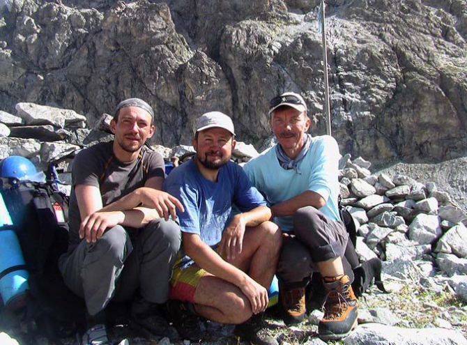 Суганбаши по правой части Восточной стены... Фотоотчет (Альпинизм, северная осетия, дигория, 6а)