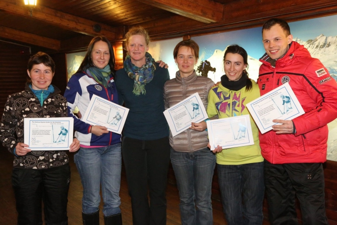 Российских инструкторов-горнолыжников обучили работе с детьми с проблемами здоровья (Горные лыжи/Сноуборд)