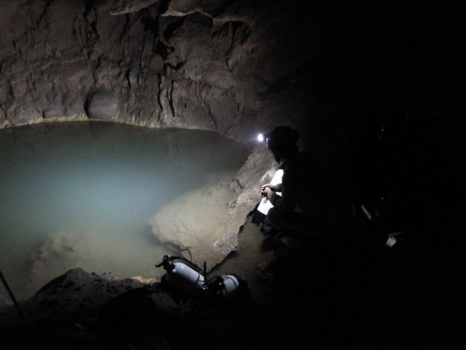 Новые открытия и достижения в п. Нахимовская. Свой путь в поисках подземной реки Караби. (Спелеология, сифон, крым, исследования, спелеодайвинг, первопроход)