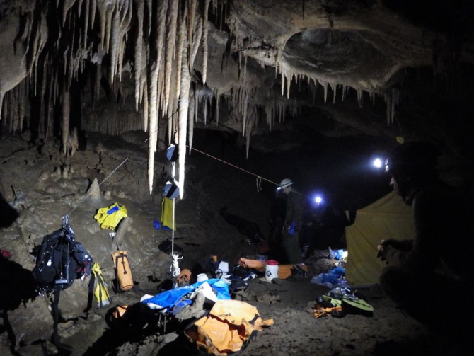 Новые открытия и достижения в п. Нахимовская. Свой путь в поисках подземной реки Караби. (Спелеология, сифон, крым, исследования, спелеодайвинг, первопроход)