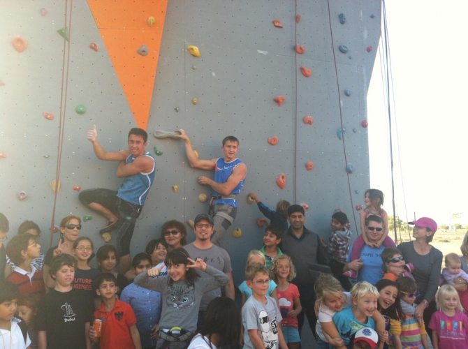 Станислав Кокорин в ОАЭ: сафари, шейхи, мастер-класс (Скалолазание, евгений вайцеховский, скалолазание, тюменская область, скорость, энтони ши, оман, красноярск)