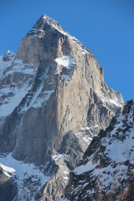 ПРИКЛЮЧЕНИЯ НА ЗИМНЕЙ УШБЕ (Альпинизм, ушба зима, столб ушбы)