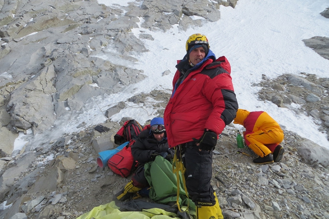ПРИКЛЮЧЕНИЯ НА ЗИМНЕЙ УШБЕ (Альпинизм, ушба зима, столб ушбы)