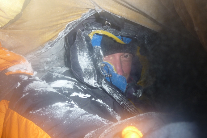 ПРИКЛЮЧЕНИЯ НА ЗИМНЕЙ УШБЕ (Альпинизм, ушба зима, столб ушбы)