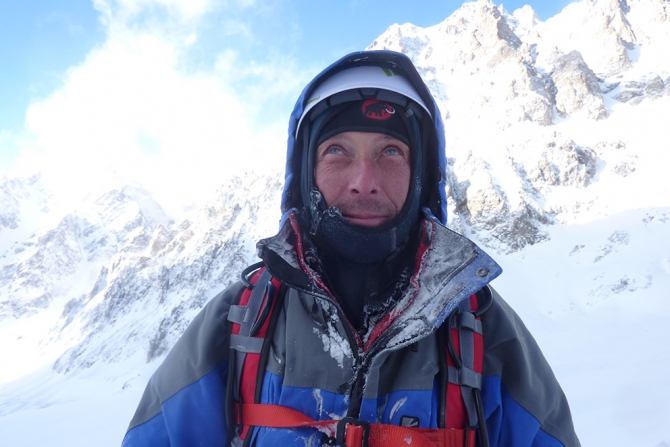 ПРИКЛЮЧЕНИЯ НА ЗИМНЕЙ УШБЕ (Альпинизм, ушба зима, столб ушбы)