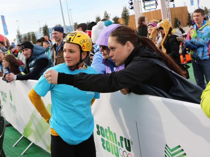 Фестиваль ледолазания в Сочи. Обновлено! (Ледолазание/drytoolling, ледолазание, сосулька)