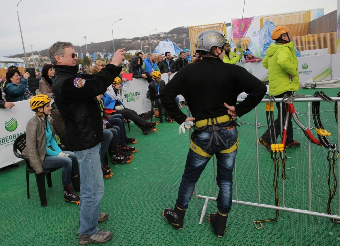 Фестиваль ледолазания в Сочи. Обновлено! (Ледолазание/drytoolling, ледолазание, сосулька)