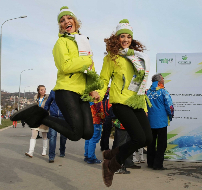 Фестиваль ледолазания в Сочи. Обновлено! (Ледолазание/drytoolling, ледолазание, сосулька)