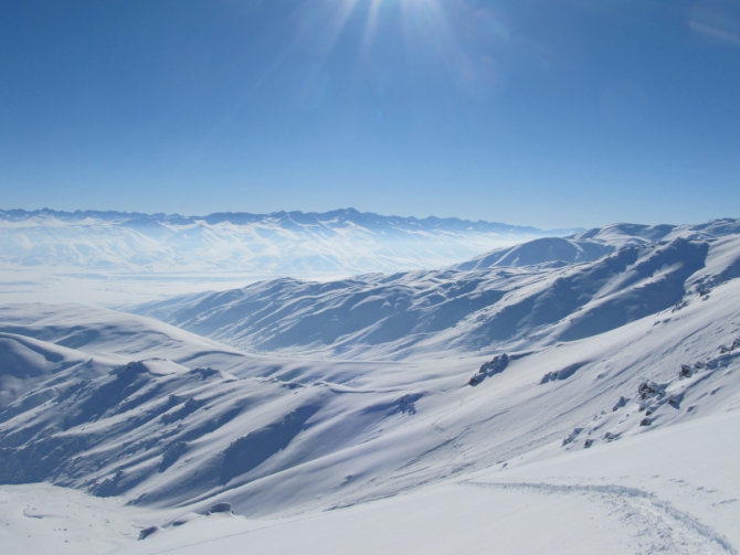 Школа Гидов. Киргизия. Сусамыр. (Бэккантри/Фрирайд, kmga, ски-тур)