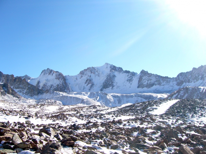 Январский первопроход на пик Грязнова в ущелье Топ-Карагай (заповедник Ала-Арча, Кыргызстан). (Альпинизм)