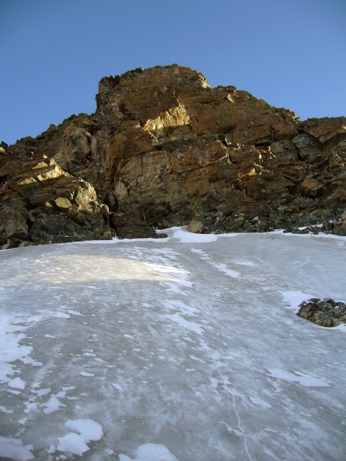Январский первопроход на пик Грязнова в ущелье Топ-Карагай (заповедник Ала-Арча, Кыргызстан). (Альпинизм)