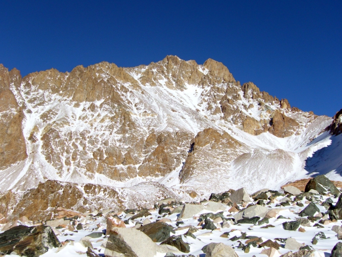 Январский первопроход на пик Грязнова в ущелье Топ-Карагай (заповедник Ала-Арча, Кыргызстан). (Альпинизм)
