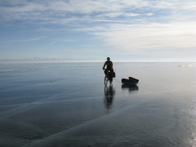Рассказ о велосипедном походе по льду Байкала на скользкой резине. (Альпинизм, велопоход, лед, скользкая резина, евтюхин, кузьмин, лучший во вселенной зеленоградский альпклуб)
