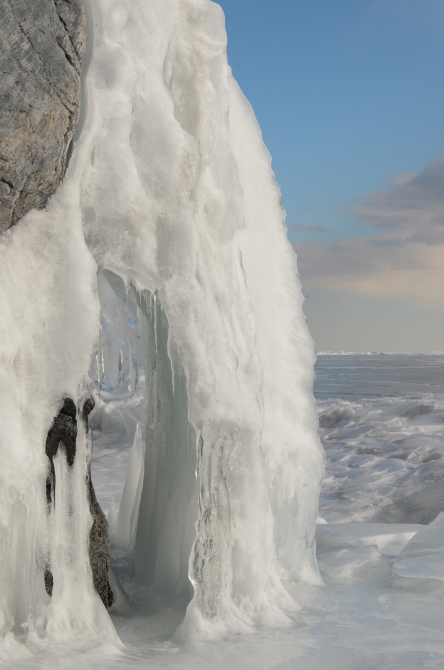Рассказ о велосипедном походе по льду Байкала на скользкой резине. (Альпинизм, велопоход, лед, скользкая резина, евтюхин, кузьмин, лучший во вселенной зеленоградский альпклуб)