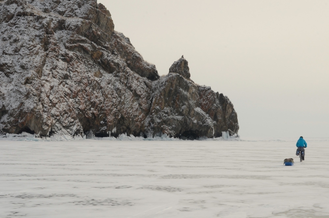 Рассказ о велосипедном походе по льду Байкала на скользкой резине. (Альпинизм, велопоход, лед, скользкая резина, евтюхин, кузьмин, лучший во вселенной зеленоградский альпклуб)