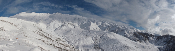 Приключения спелеологов в пещере Снежная. (Спелеология, абхазия., метрострой, подземная река, бзыбский, спелеологи, кс мгу, пещера, путешествие, олимпиада, экспедиции)