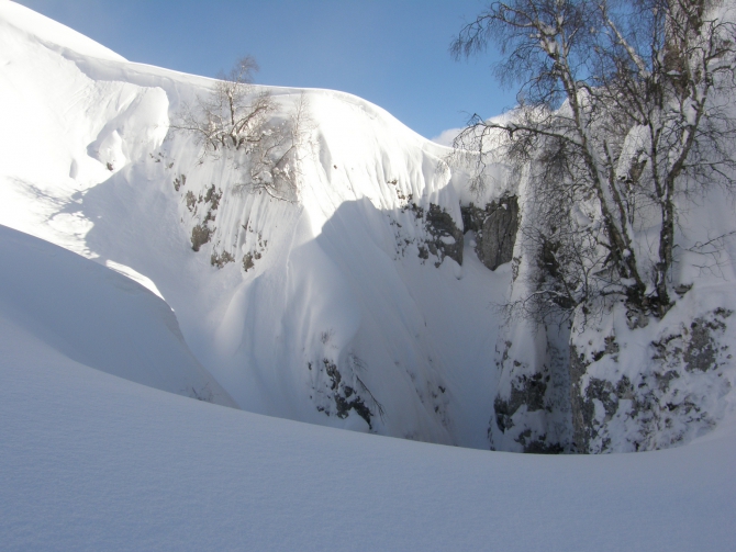 Приключения спелеологов в пещере Снежная. (Спелеология, абхазия., метрострой, подземная река, бзыбский, спелеологи, кс мгу, пещера, путешествие, олимпиада, экспедиции)