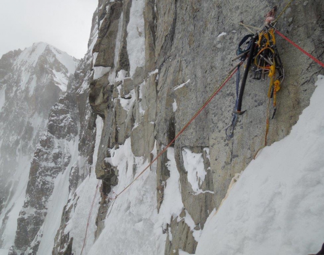 Про то как мы НЕ залезли на Свободную Корею (Альпинизм, аксай, корея, питер, ала-арча, зима)