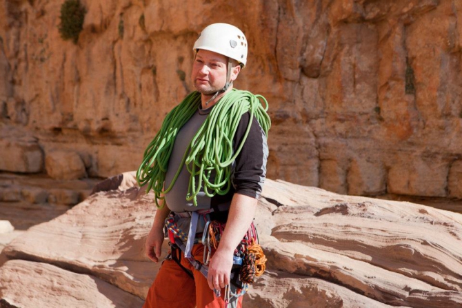 Набор на этот курс закончен. Спасательные работы в малой группе - расширенный курс + экзамен. 4 - 12 апреля 2014 года (Альпинизм, горная школа, веденин, васильев, пср в малой группе, mountschool.ru)