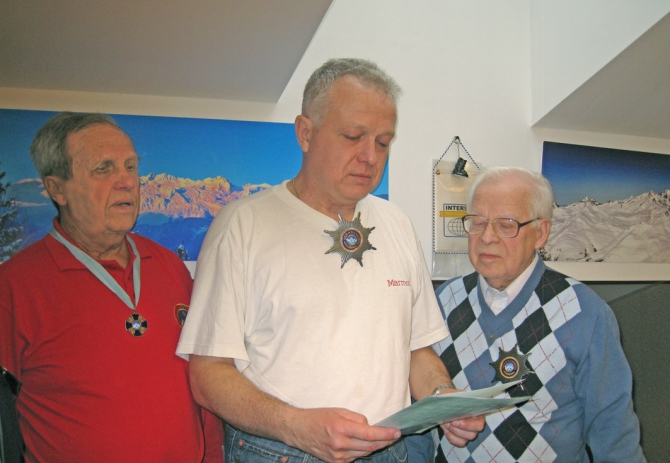 ВЫШЕЛ ОЧЕРЕДНОЙ НОМЕР АЛЬМАНАХА "ЛЕД И ПЛАМЕНЬ" № 8. Поздравляем кавалеров ордена "Эдельвейс" с вручением звезды ордена (Альпинизм, альманах "лед и пламень" № 8, исрафил ашурлы, сергей маркин)