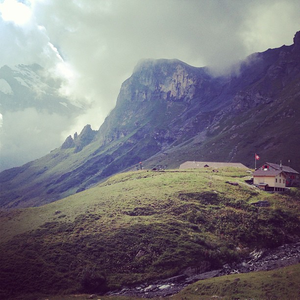 Хайкинг по Швейцарии "дикарем" (Горный туризм, альпы, швейцария, треккинг)