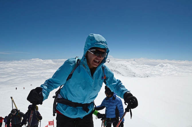 Интервью на вершине Эльбруса (Скайраннинг, red fox elbrus race, скайраннинг. эльбрус)