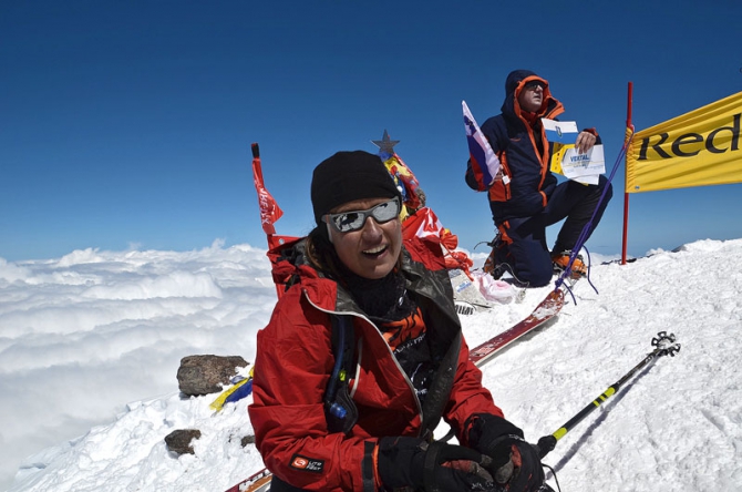 Интервью на вершине Эльбруса (Скайраннинг, red fox elbrus race, скайраннинг. эльбрус)