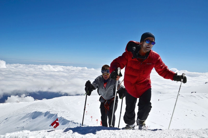 Интервью на вершине Эльбруса (Скайраннинг, red fox elbrus race, скайраннинг. эльбрус)
