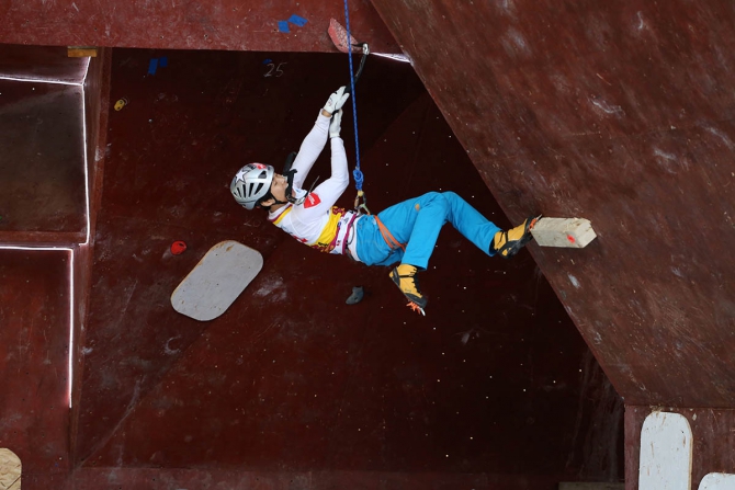 Кубок мира в Уфе. Продолжение темы - интервью (Ледолазание/drytoolling, парк хейонг, надежда галлямова, максим томилов, ice wc, мария толоконина, уфа, россия, uiaa, лед, ледолазание)