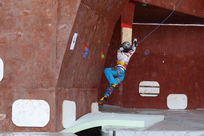 Кубок мира в Уфе. Продолжение темы - интервью (Ледолазание/drytoolling, парк хейонг, надежда галлямова, максим томилов, ice wc, мария толоконина, уфа, россия, uiaa, лед, ледолазание)
